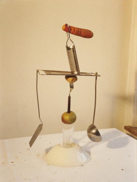 Peter/David Fischli/Weiss, Die Magd (Equilibres), Equilibres : la servante, 1985