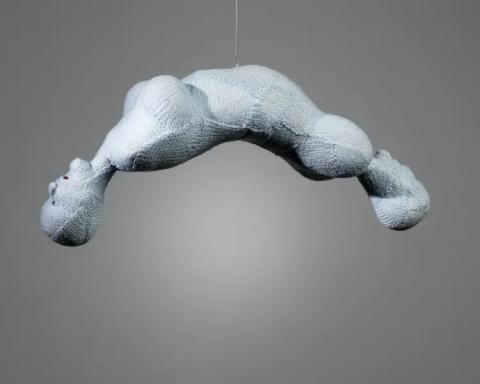 Louise Bourgeois, Arch of Hysteria, 2004