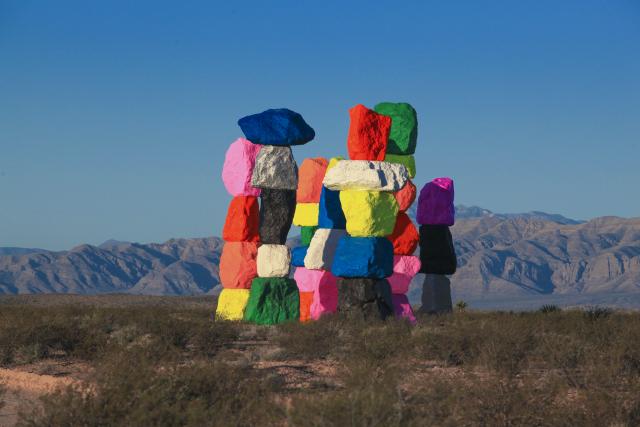 Photographie des Seven Magic Mountains